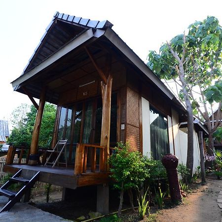 Pai Wood Life Resort Экстерьер фото